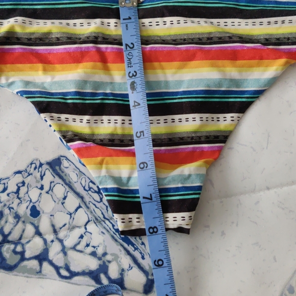 Rip curl reversible bottoms - Picture 6 of 6